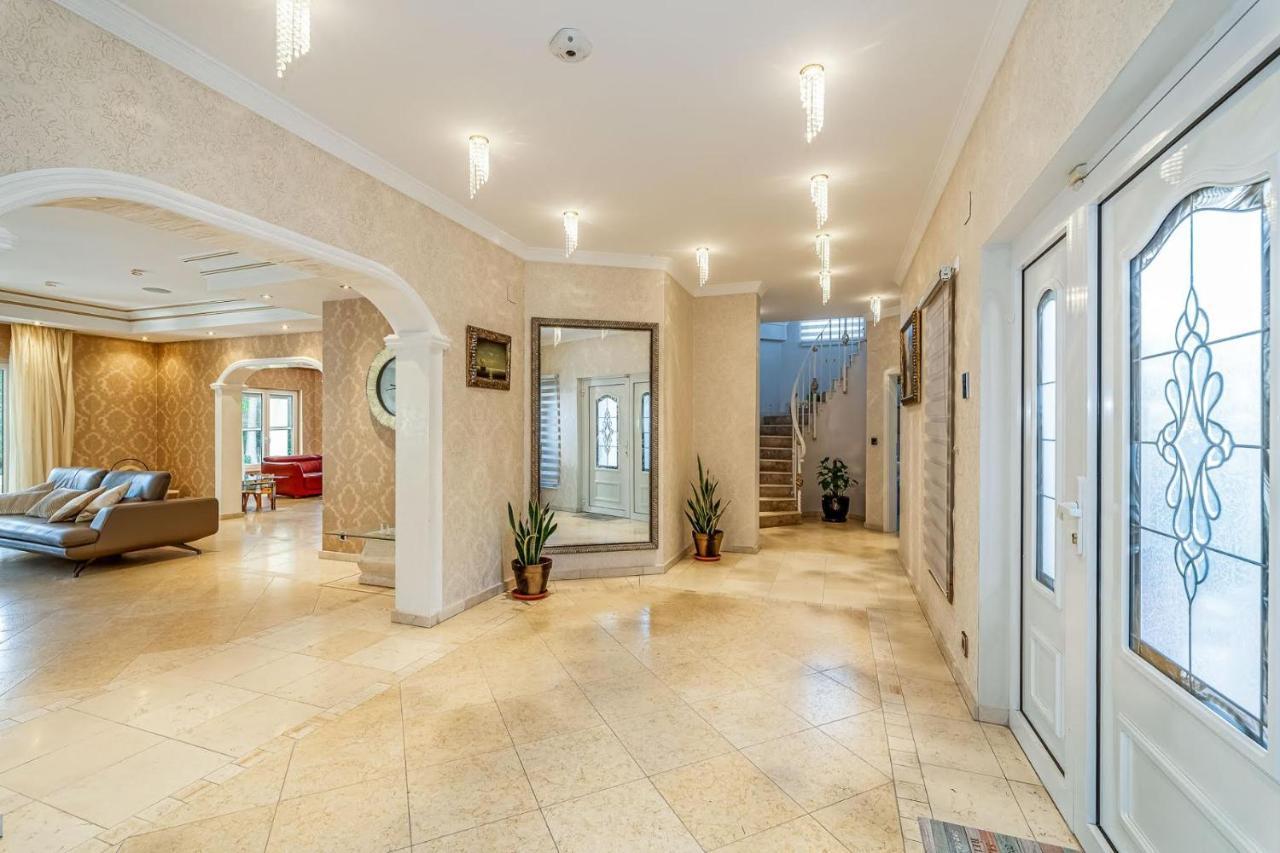 Villa Svim, Walking Distance To The Beach! Marbella Esterno foto